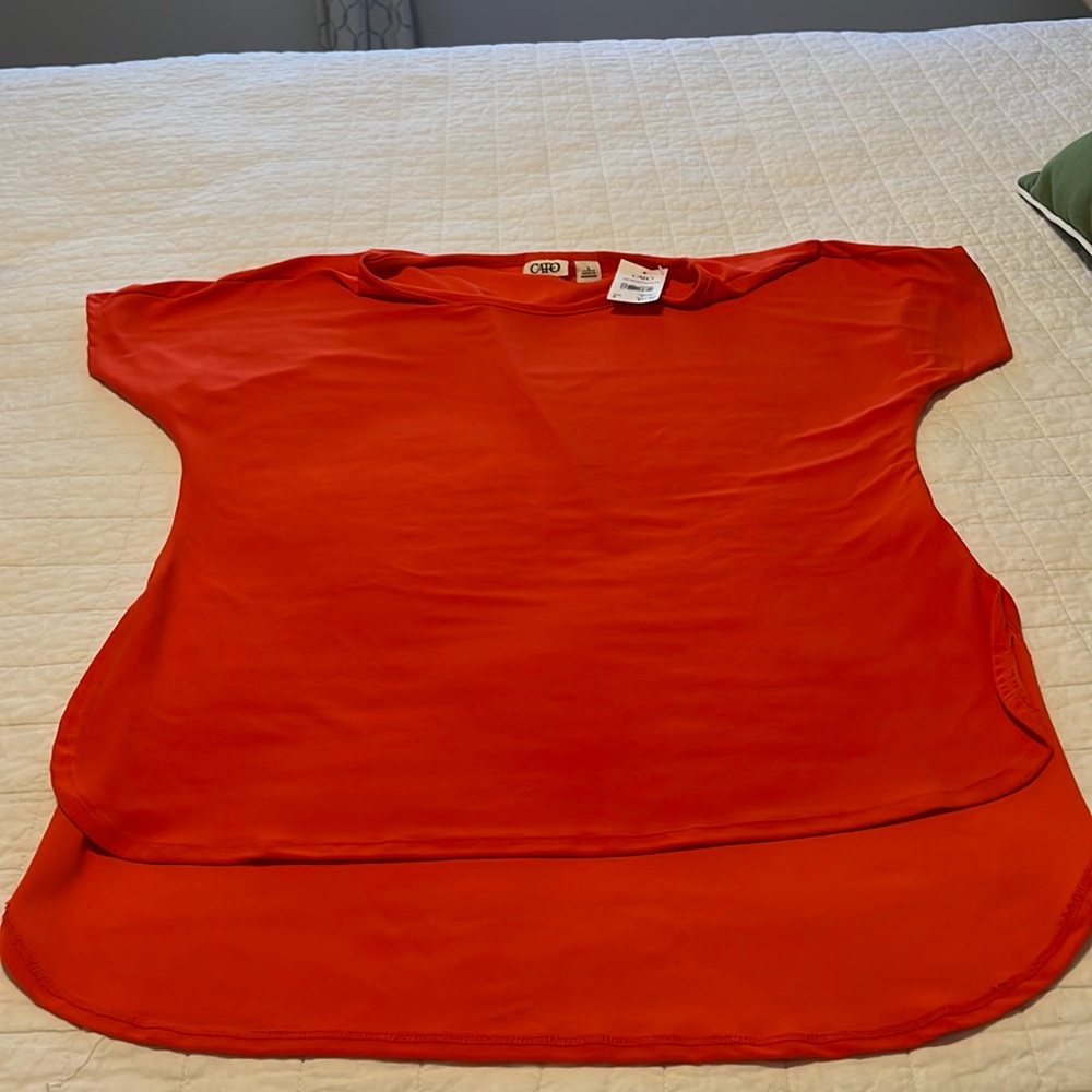 New with tags Cato hi low shirt burnt orange color
